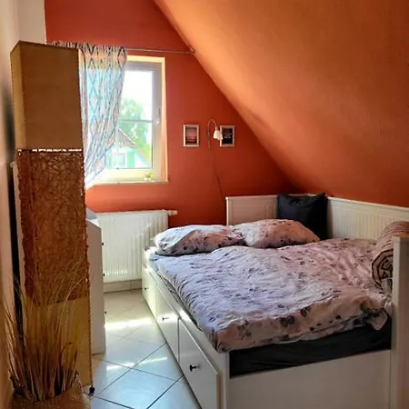 51 1, Lindenweg 8 A *